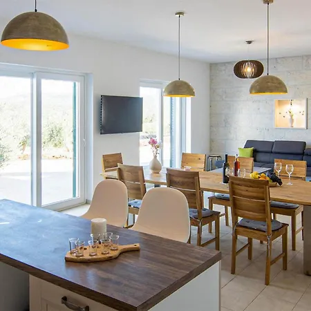 Ferienhaus Luisa *